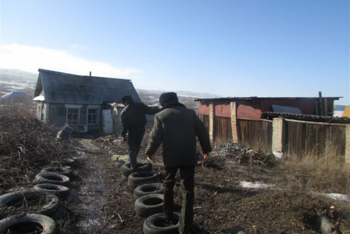 А они всё горят